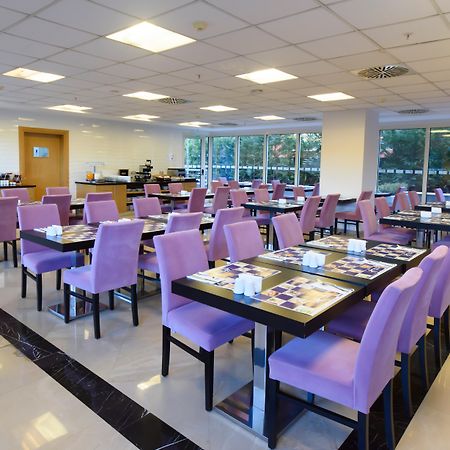 Holiday Inn Express Istanbul-Altunizade By Ihg Zewnętrze zdjęcie