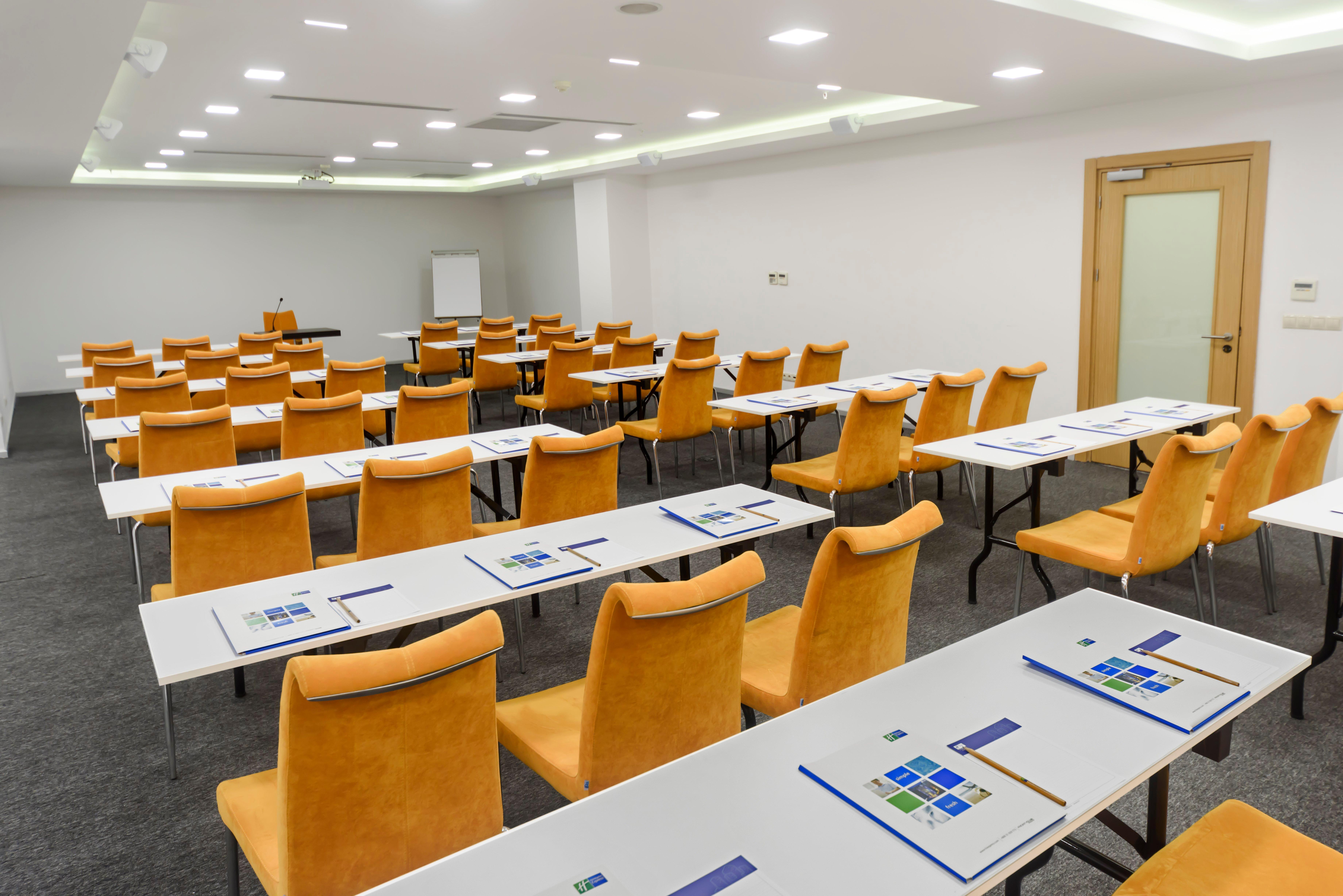 Holiday Inn Express Istanbul-Altunizade By Ihg Zewnętrze zdjęcie