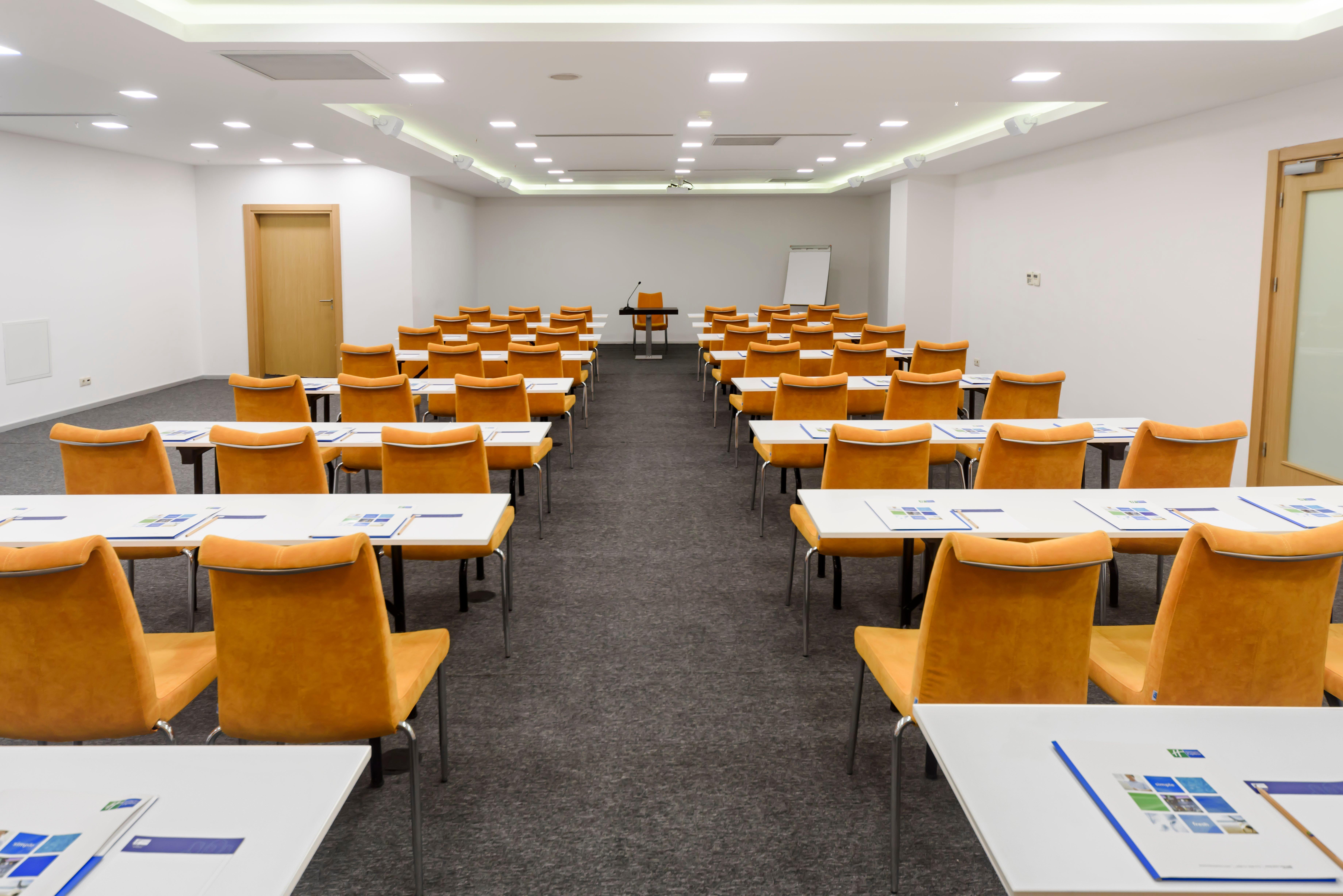 Holiday Inn Express Istanbul-Altunizade By Ihg Zewnętrze zdjęcie