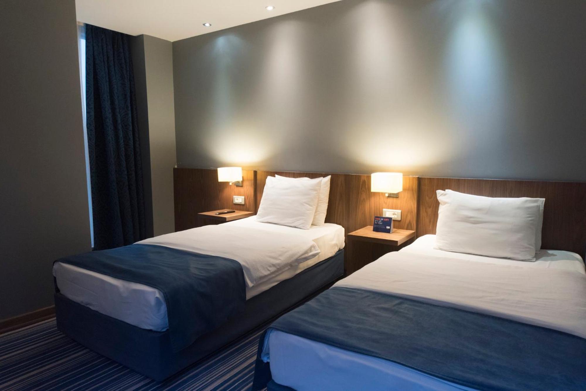 Holiday Inn Express Istanbul-Altunizade By Ihg Zewnętrze zdjęcie