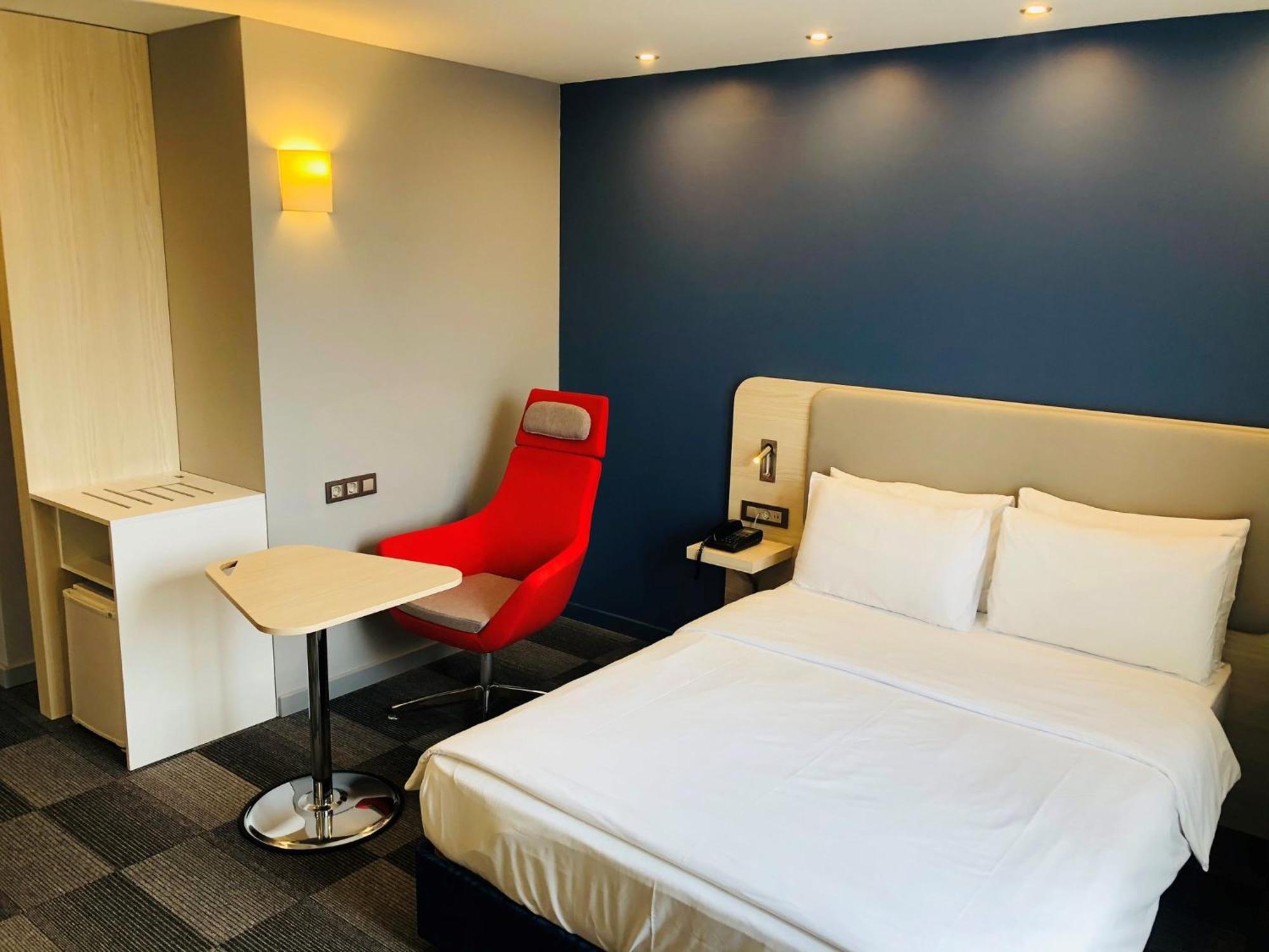 Holiday Inn Express Istanbul-Altunizade By Ihg Zewnętrze zdjęcie