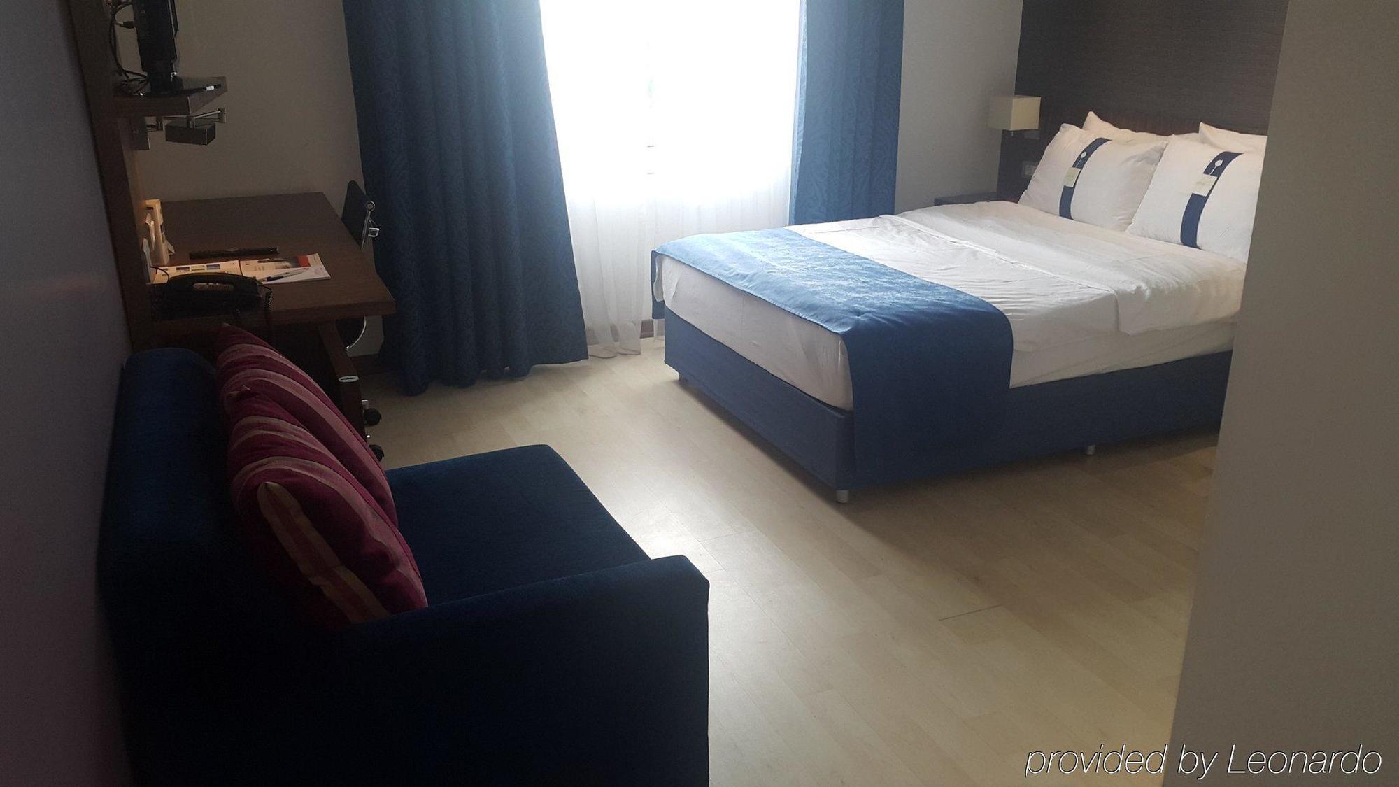 Holiday Inn Express Istanbul-Altunizade By Ihg Zewnętrze zdjęcie