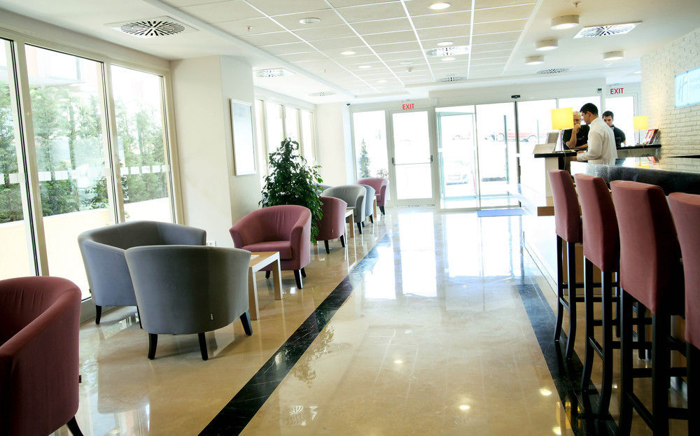 Holiday Inn Express Istanbul-Altunizade By Ihg Zewnętrze zdjęcie