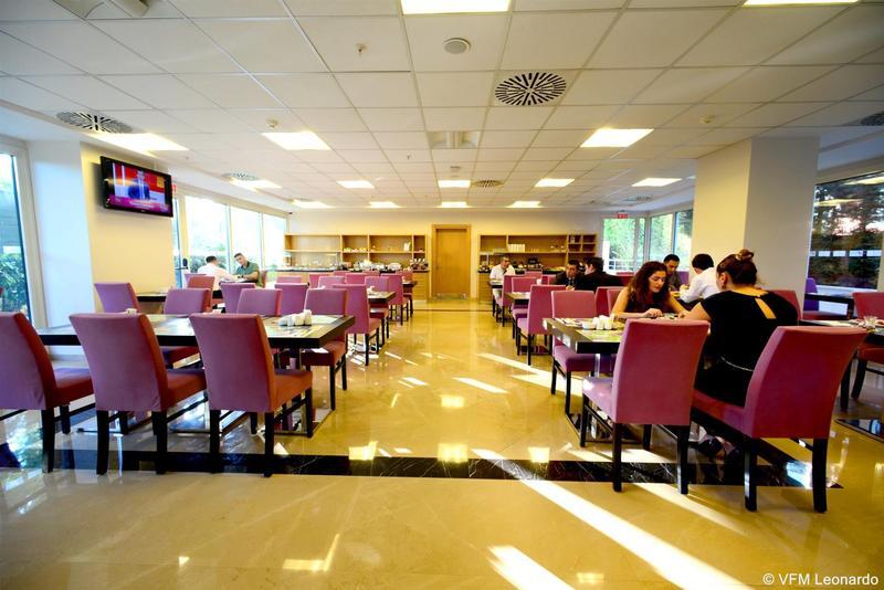 Holiday Inn Express Istanbul-Altunizade By Ihg Zewnętrze zdjęcie